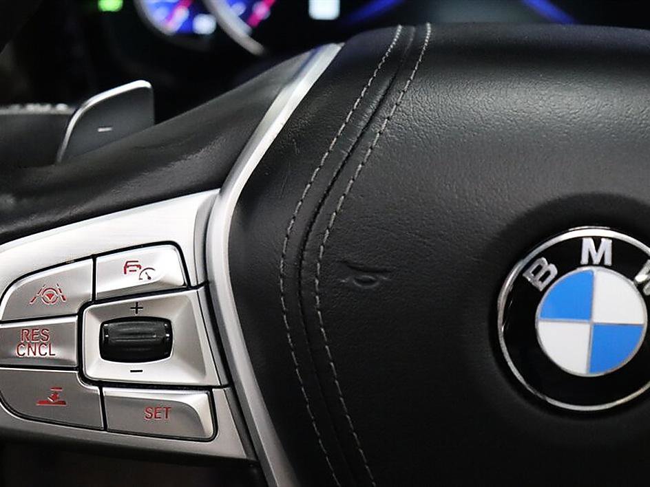 Used 2017 BMW 740i RWD image 48