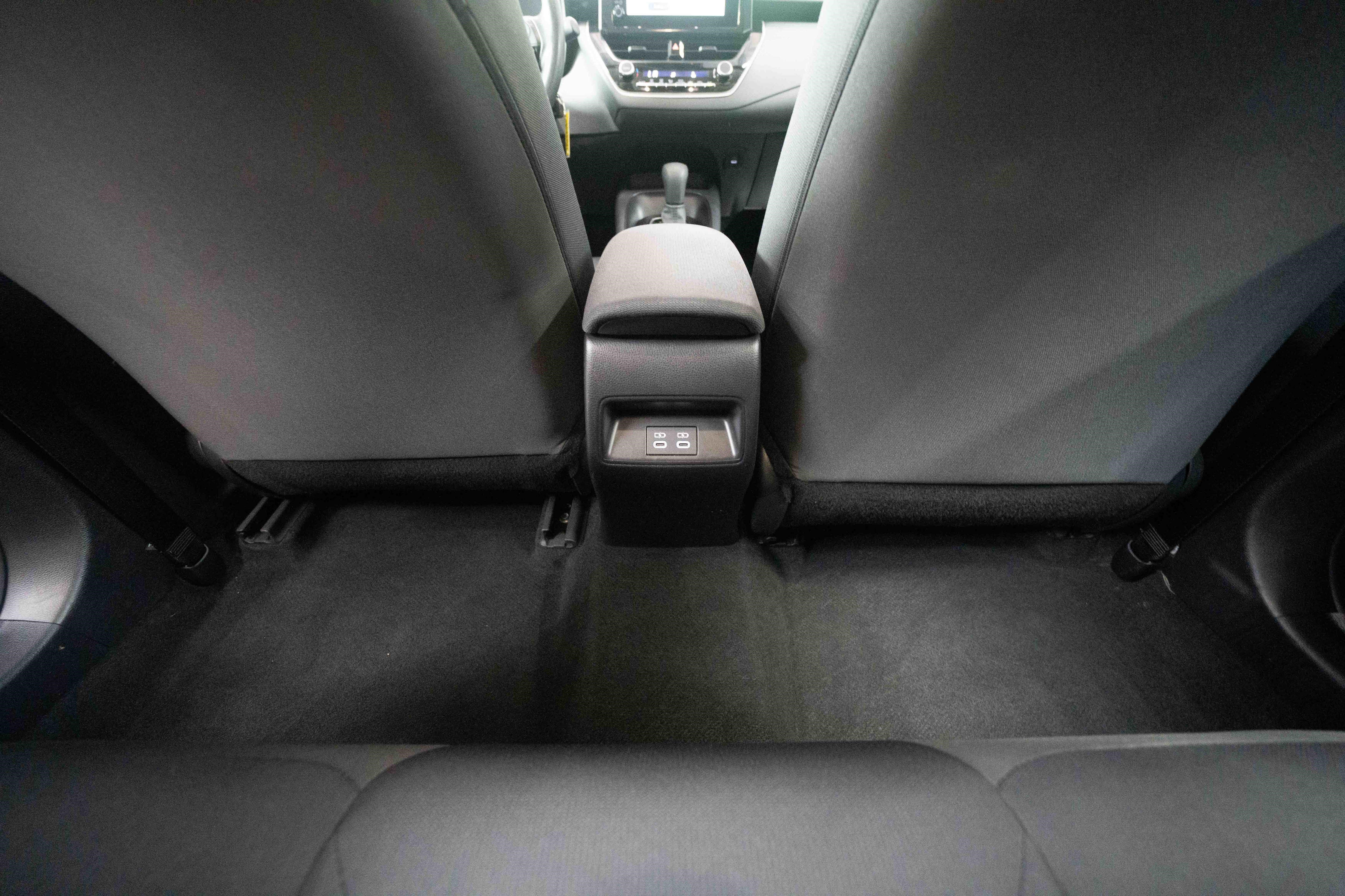 Used 2025 Toyota Corolla LE FWD image 22