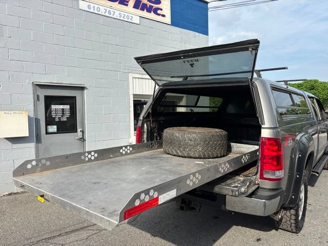 Used 2012 GMC Sierra 2500 SLE w/ SLE Preferred Package AWD/4WD image 11
