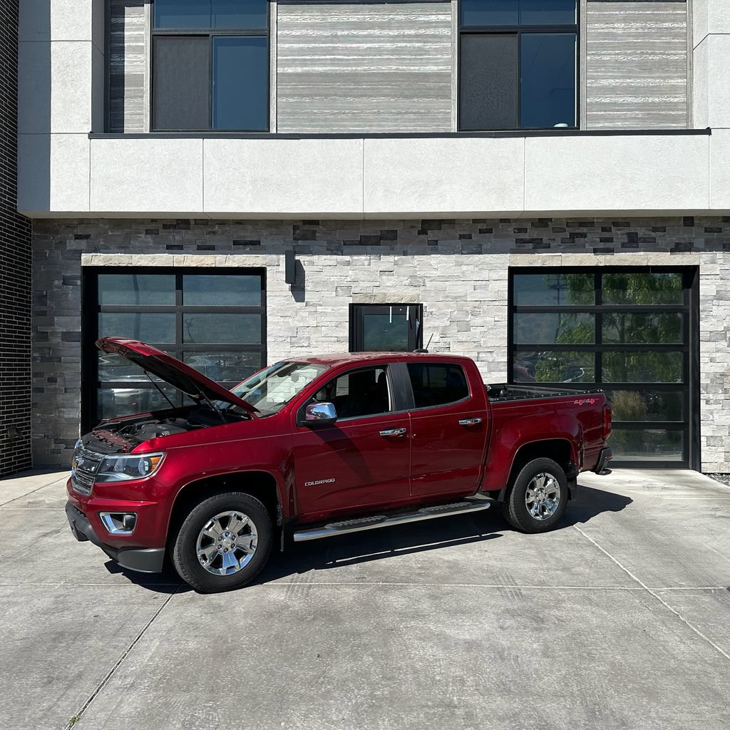 Used 2019 Chevrolet Colorado LT w/ LT Convenience Package AWD/4WD image 9