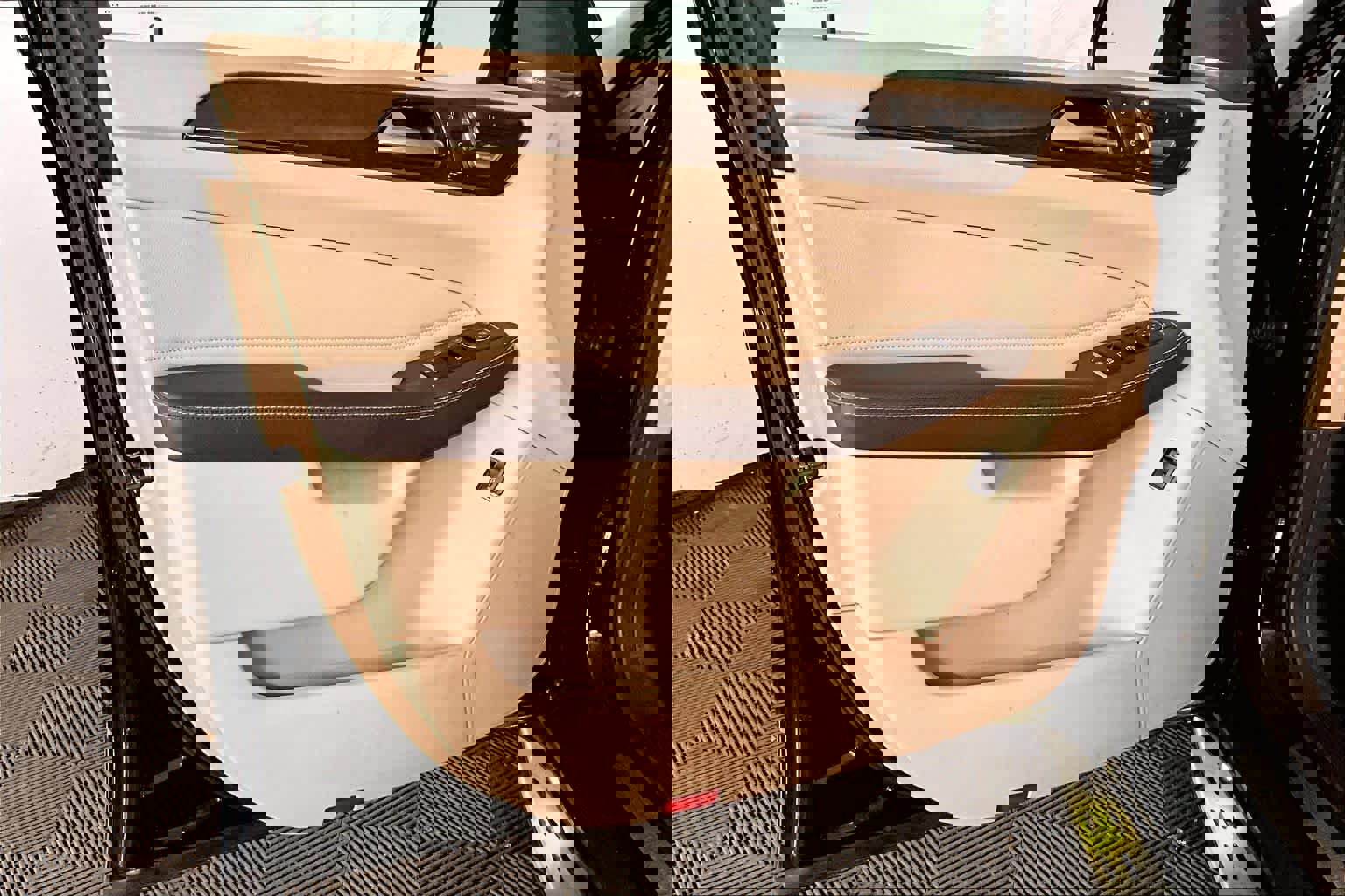 Used 2018 Mercedes-Benz GLE 350 4MATIC image 22