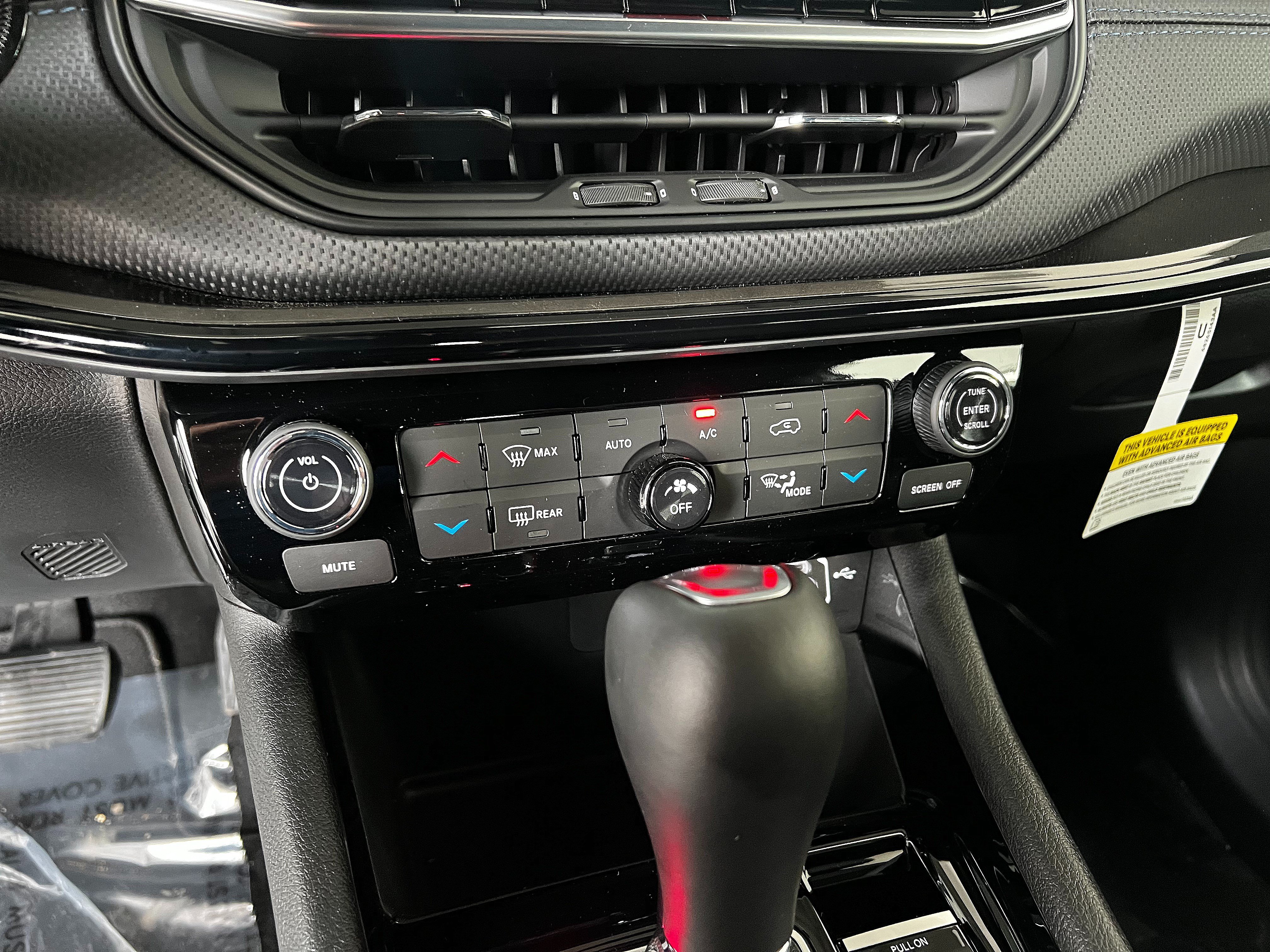 New 2026 Jeep Compass Limited AWD/4WD image 16