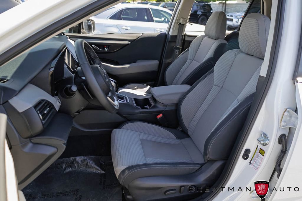 Used 2025 Subaru Outback Premium AWD/4WD image 18