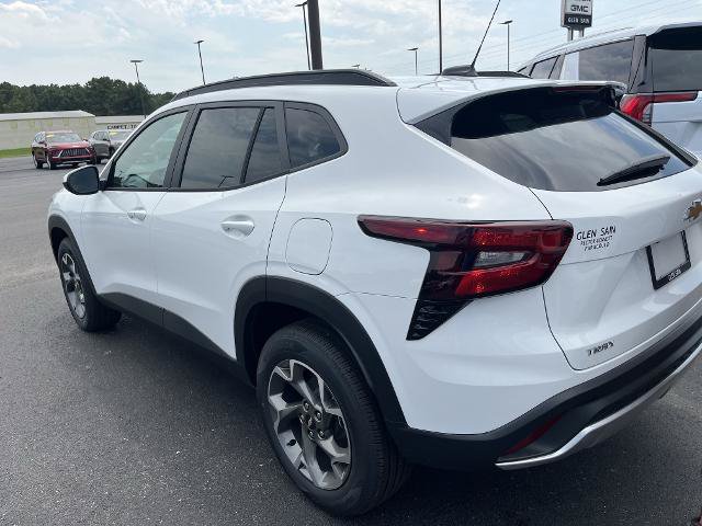 New 2026 Chevrolet Trax LT w/ LT Convenience Package FWD image 4