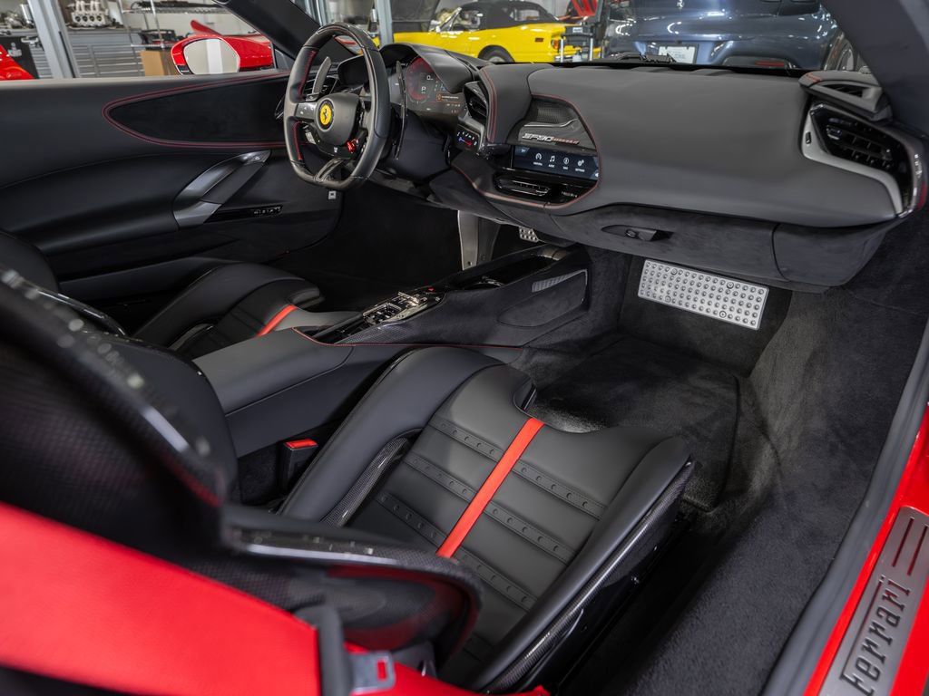Used 2021 Ferrari SF90 Stradale AWD/4WD image 16