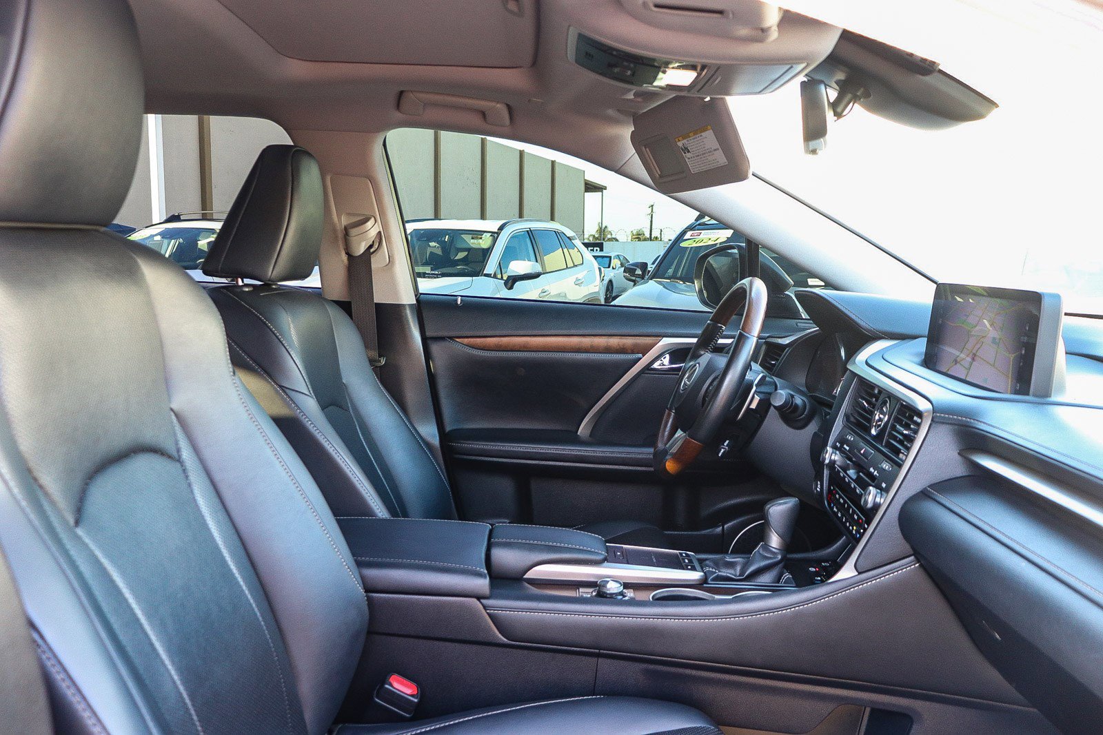 Used 2020 Lexus RX 350L FWD w/ Premium Package image 18