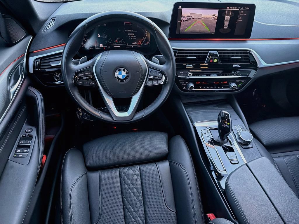 Used 2023 BMW 530i w/ Convenience Package RWD image 17