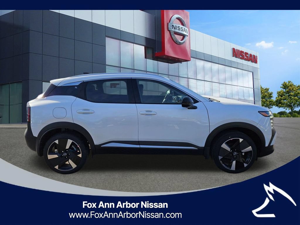 New 2026 Nissan Kicks SR w/ SR Premium Package AWD/4WD image 6