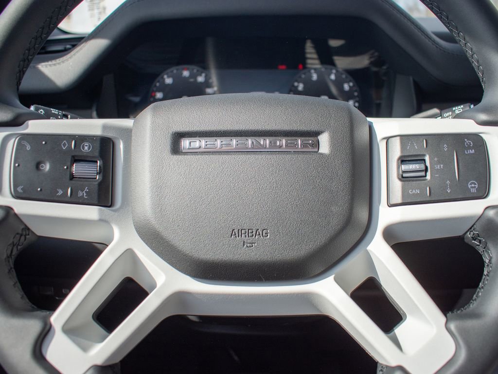 New 2026 Land Rover Defender 110 X-Dynamic SE image 14
