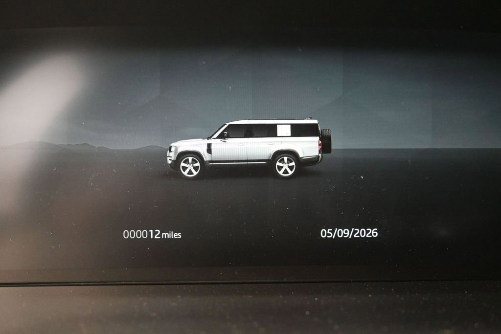 New 2026 Land Rover Defender 130 X-Dynamic SE AWD/4WD image 29