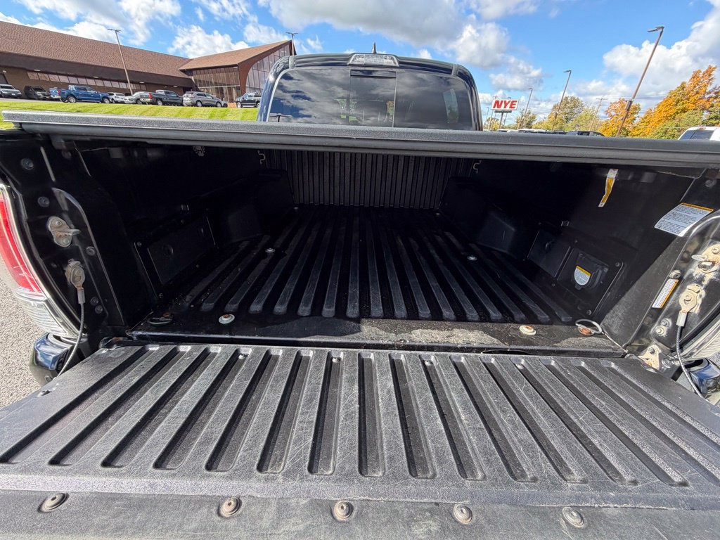 Used 2017 Toyota Tacoma Limited w/ Tow Package AWD/4WD image 45