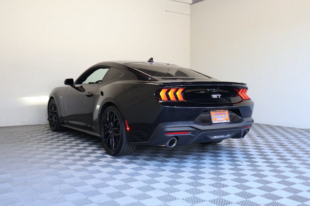 Used 2024 Ford Mustang GT RWD image 14