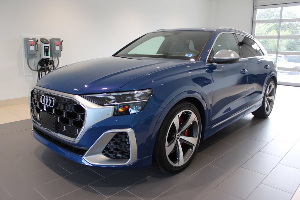 New 2027 Audi SQ8 Prestige AWD/4WD image 11
