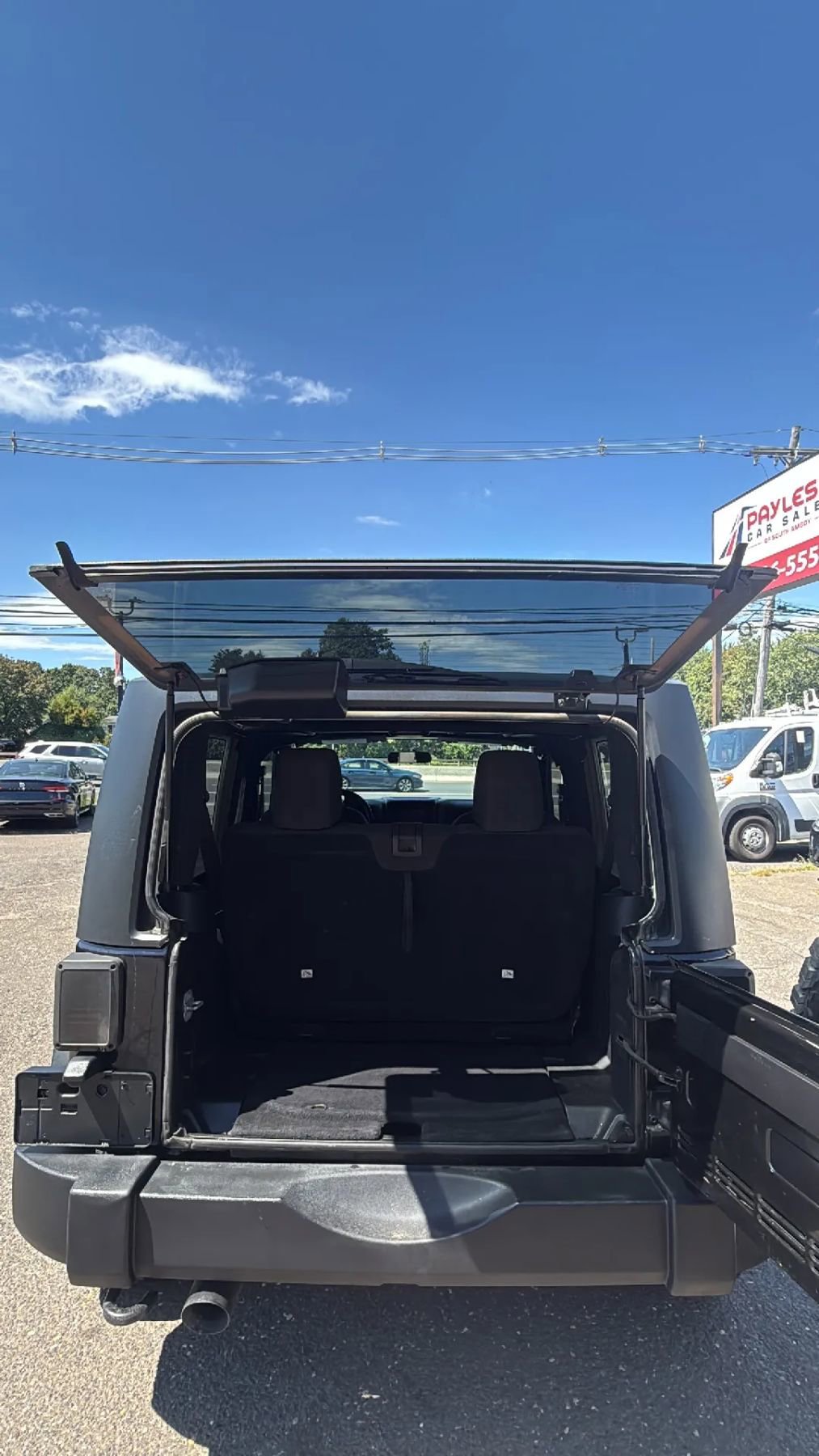 Used 2016 Jeep Wrangler Sport image 14