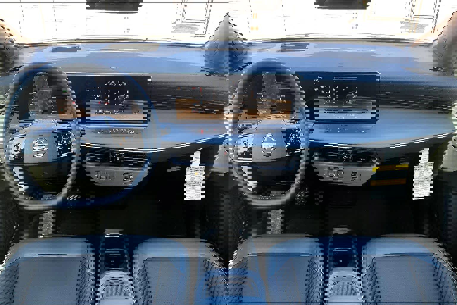 New 2026 Nissan Leaf Platinum+ image 5