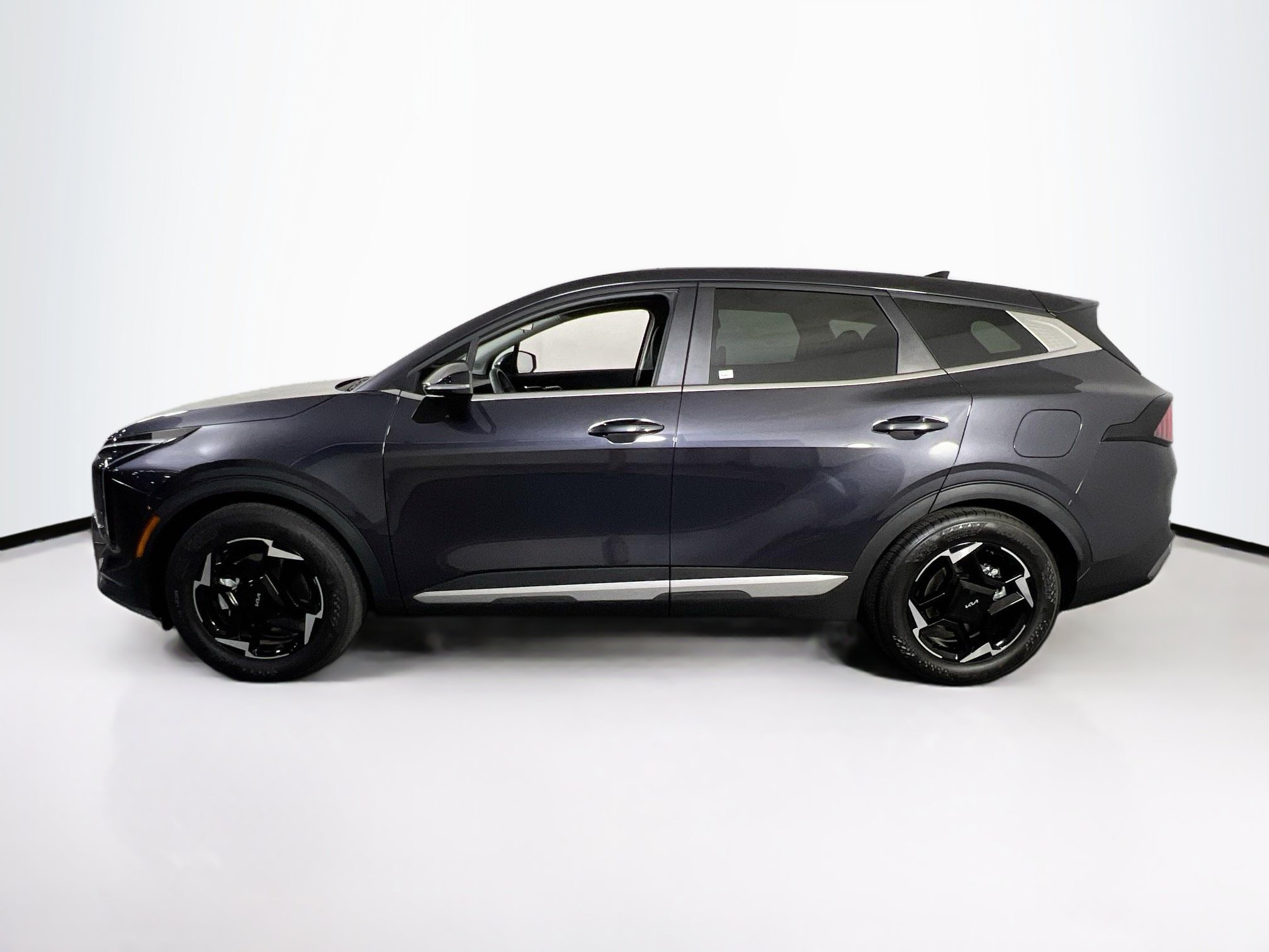 Used 2026 Kia Sportage EX FWD image 8