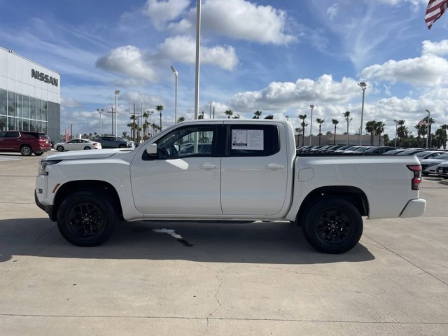 Certified 2024 Nissan Frontier SV image 4