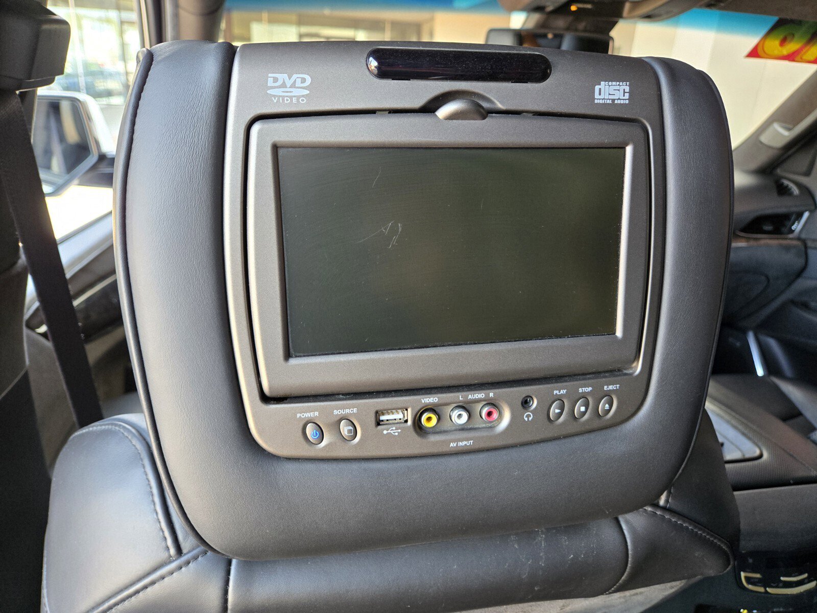 Used 2016 Cadillac Escalade Platinum image 11