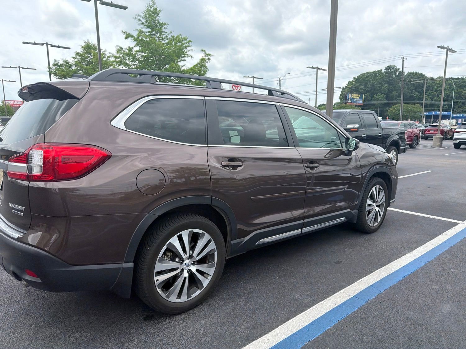 Used 2020 Subaru Ascent Limited w/ Technology Package AWD/4WD image 14