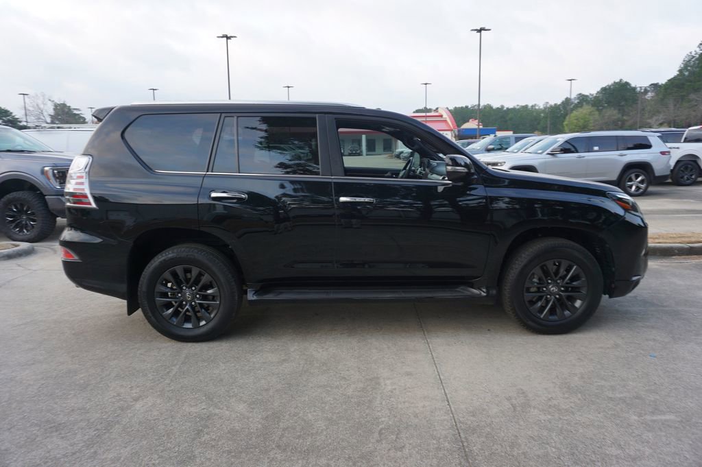 Used 2023 Lexus GX 460 Premium w/ Premium Package image 24