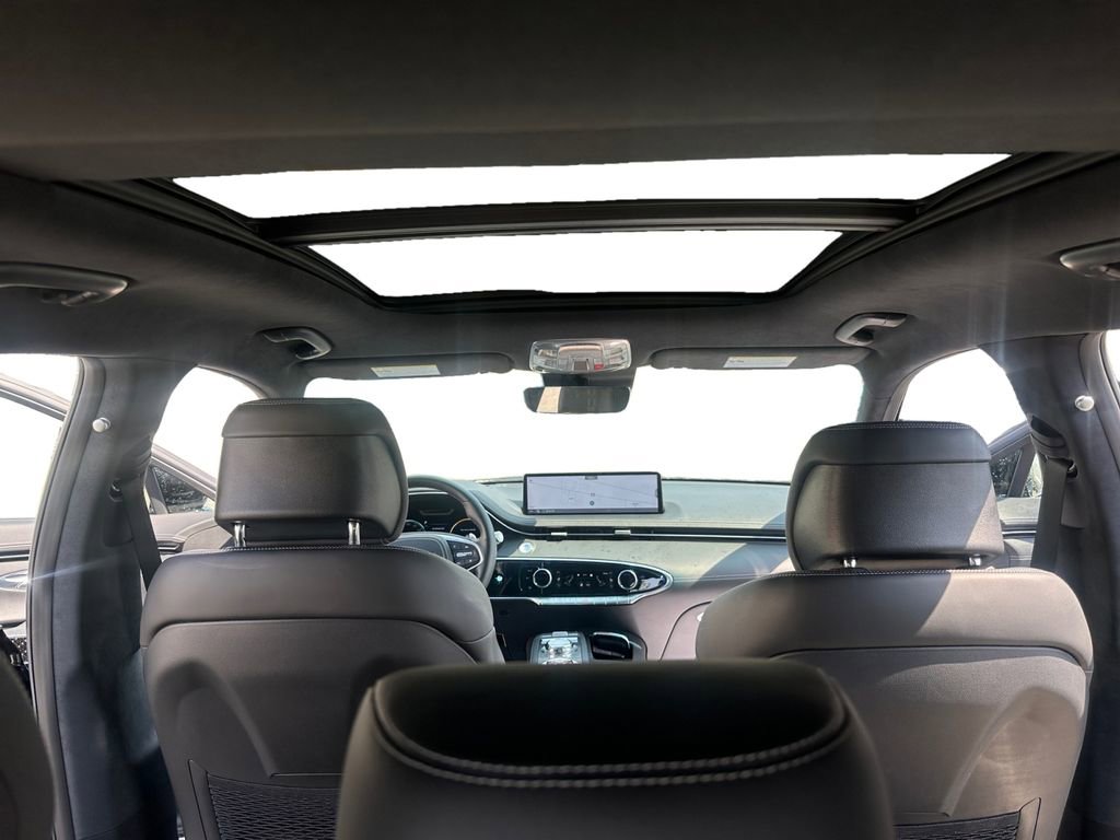 Used 2023 Genesis GV70 3.5T Sport w/ Sport Prestige Package image 29