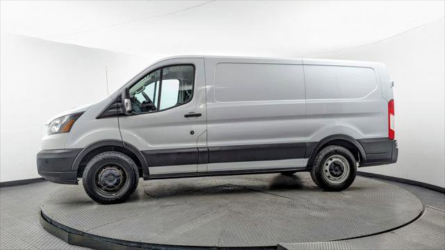 Used 2019 Ford Transit 150 130 Low Roof RWD image 3