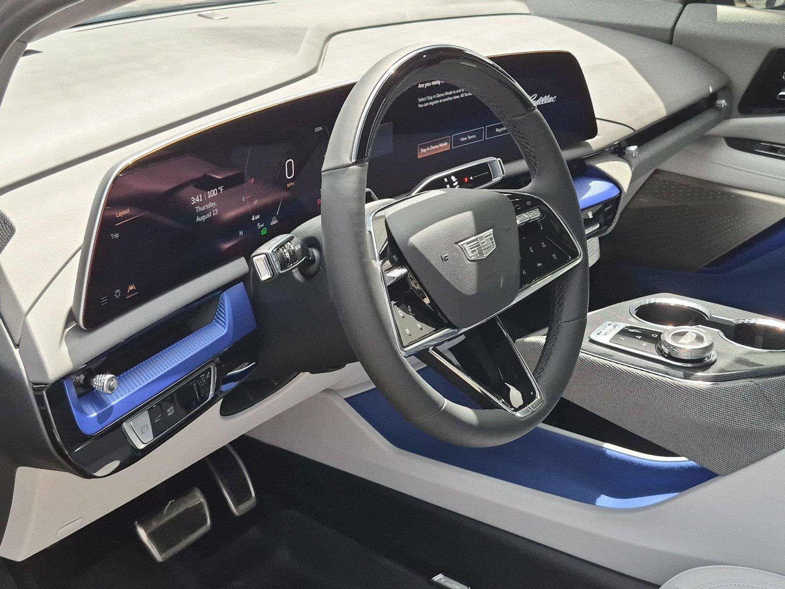New 2027 Cadillac Optiq Sport w/ LPO, Floor Liner Package AWD/4WD image 9