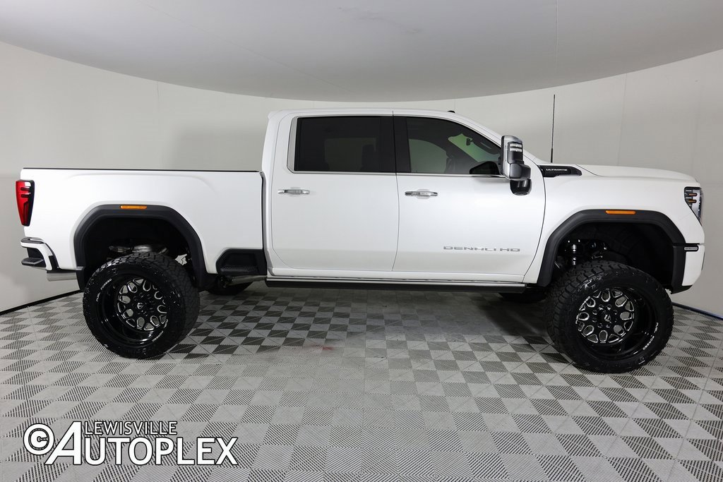 Used 2025 GMC Sierra 2500 Denali Ultimate image 4
