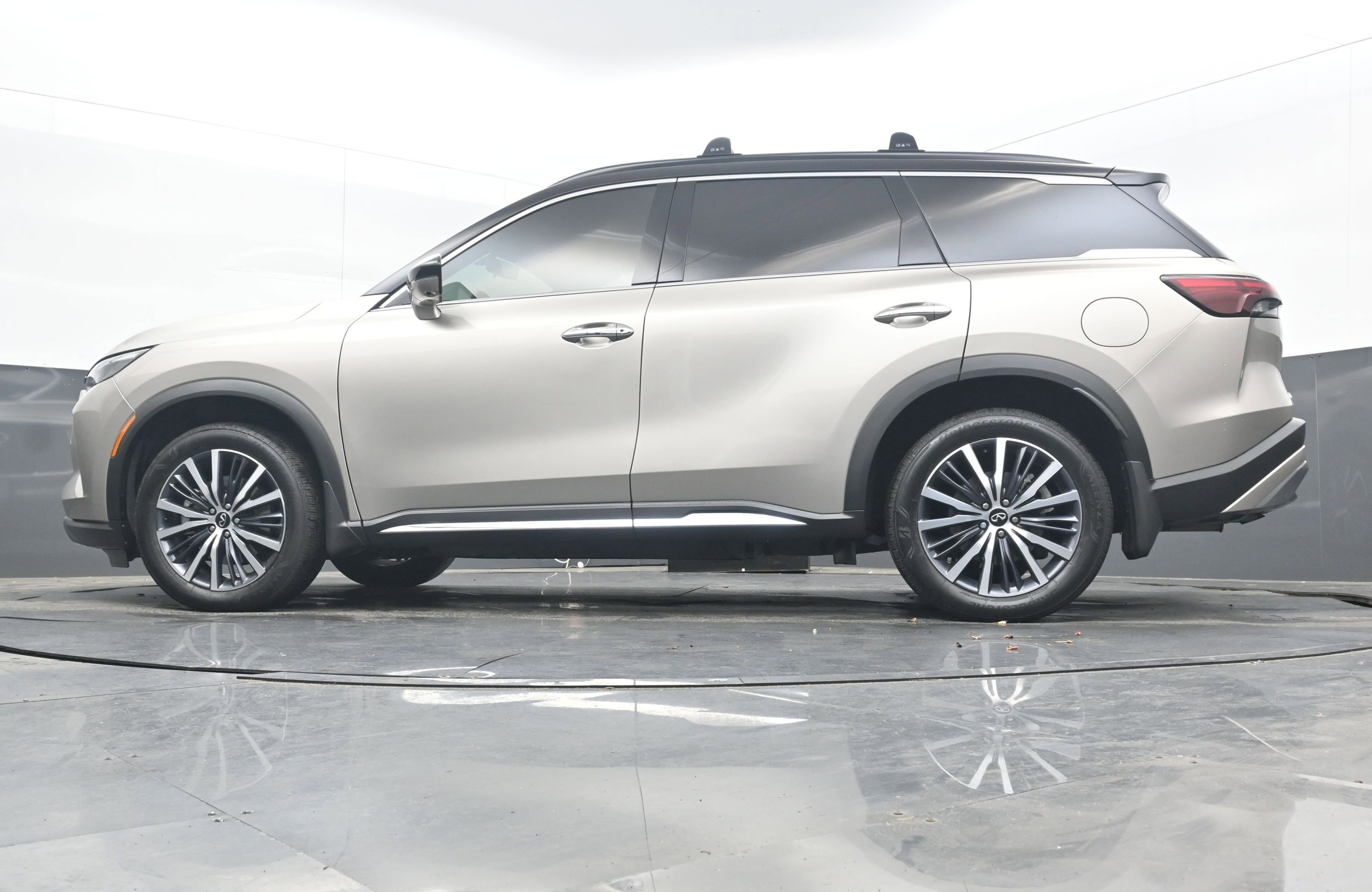 Used 2025 INFINITI QX60 Autograph w/ Lighting Package (N94) image 24