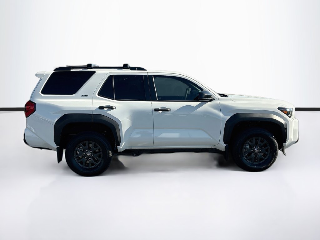 New 2026 Toyota 4Runner SR5 AWD/4WD image 4