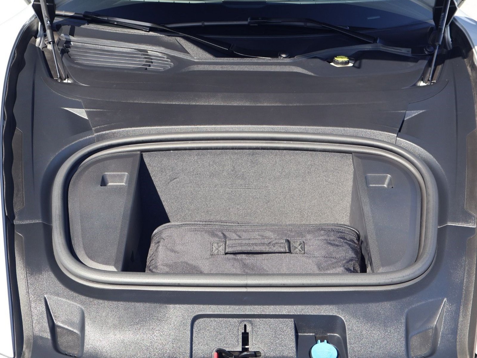 Certified 2025 Porsche Taycan w/ Storage Package RWD image 26