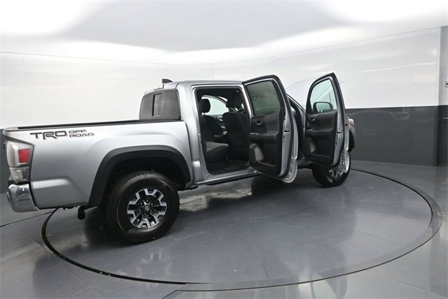 Used 2022 Toyota Tacoma TRD Off-Road image 41