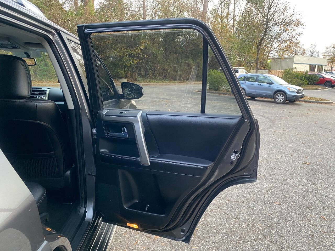 Used 2017 Toyota 4Runner SR5 Premium image 45