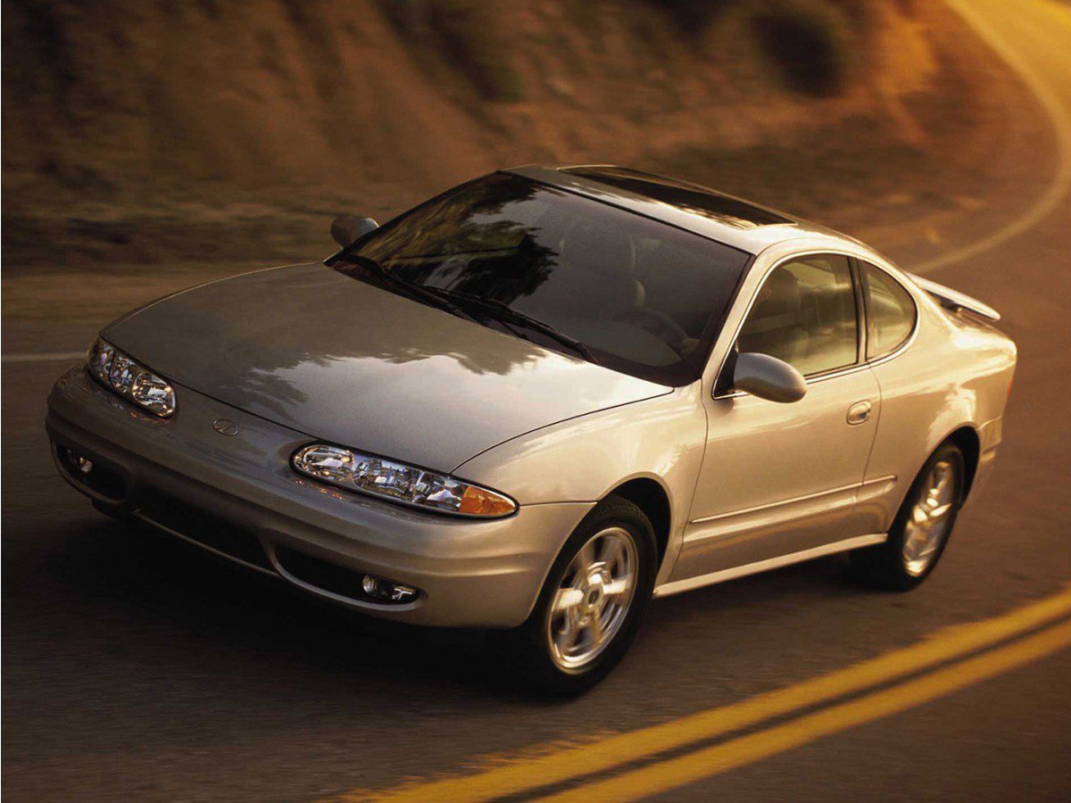 Used 2003 Oldsmobile Alero GL w/ Sun & Sound Package