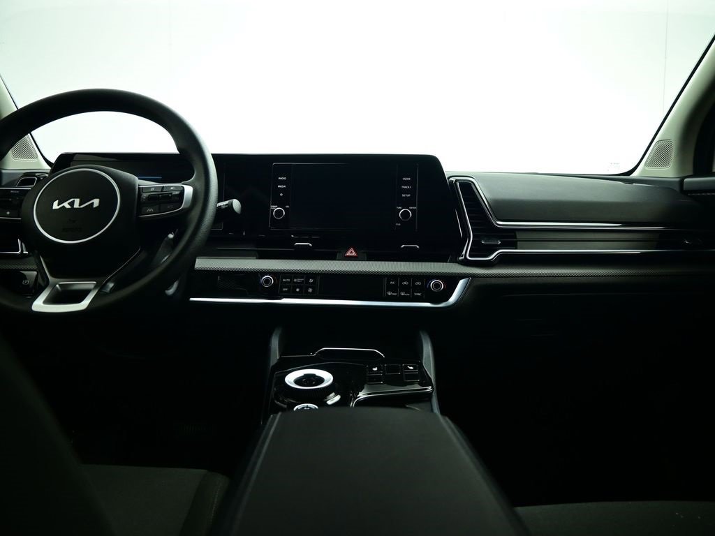 Certified 2024 Kia Sportage LX image 6