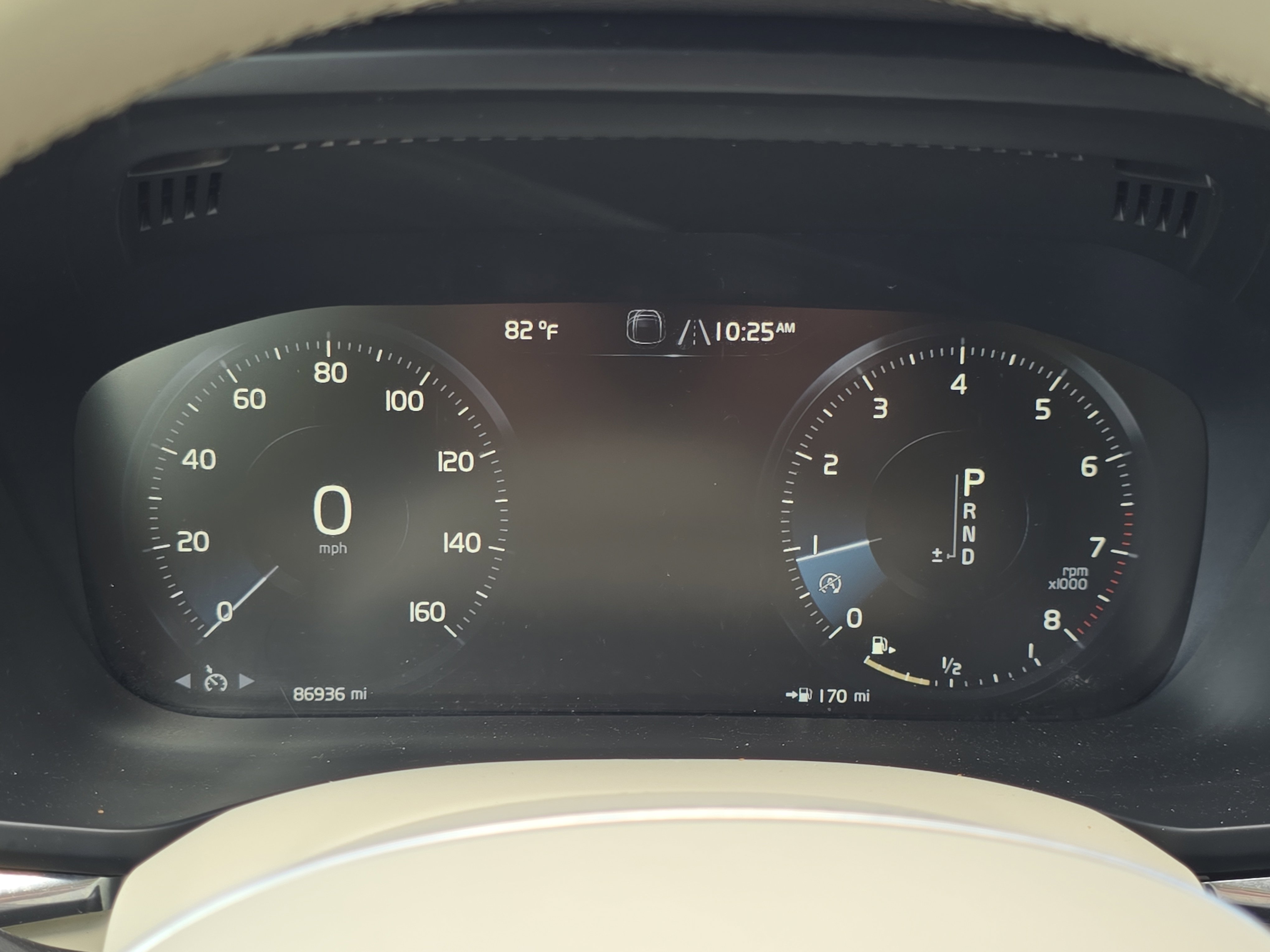 Used 2019 Volvo XC60 T5 Momentum w/ Multimedia Package AWD/4WD image 19