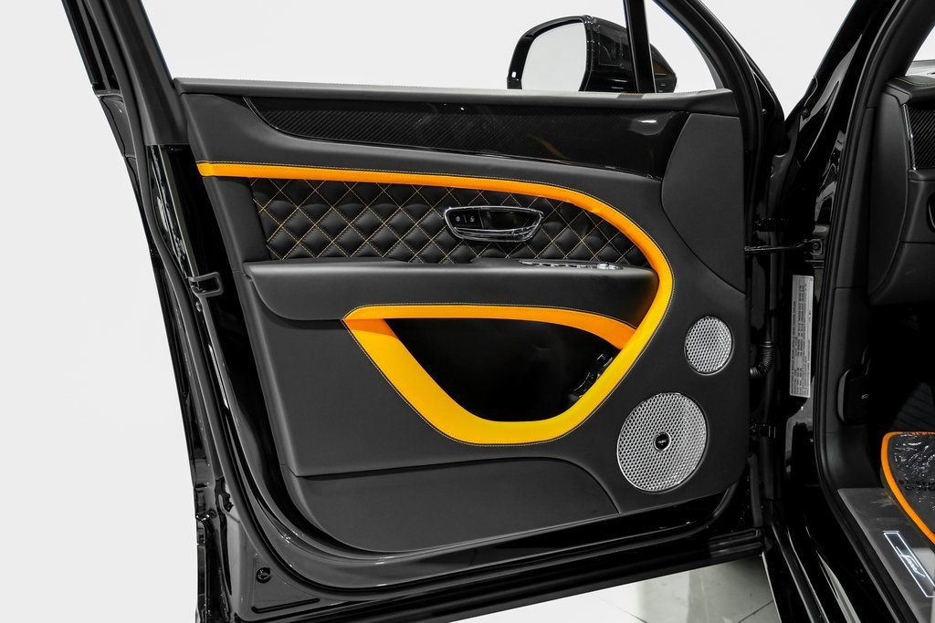 Used 2023 Bentley Bentayga Speed image 47