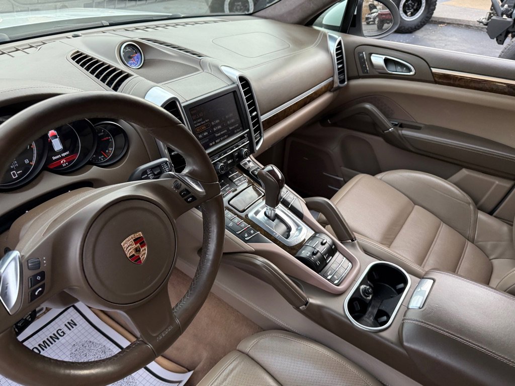 Used 2013 Porsche Cayenne Turbo w/ Premium Pkg Plus image 61