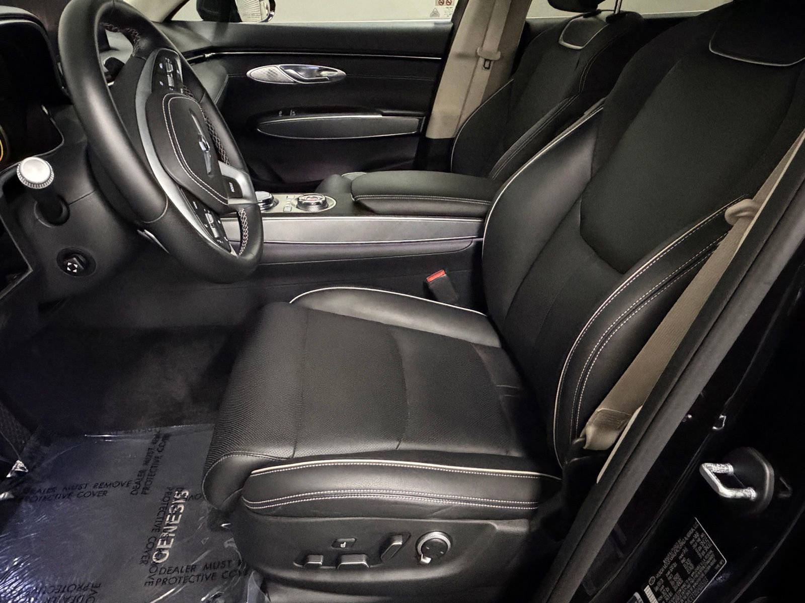 Used 2025 Genesis Electrified GV70 Advanced image 22