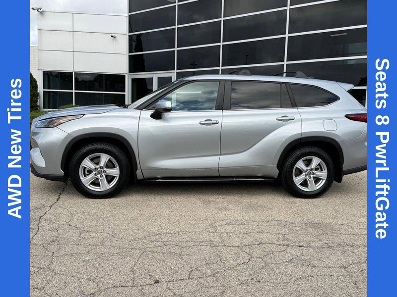 Used 2023 Toyota Highlander LE AWD/4WD image 6