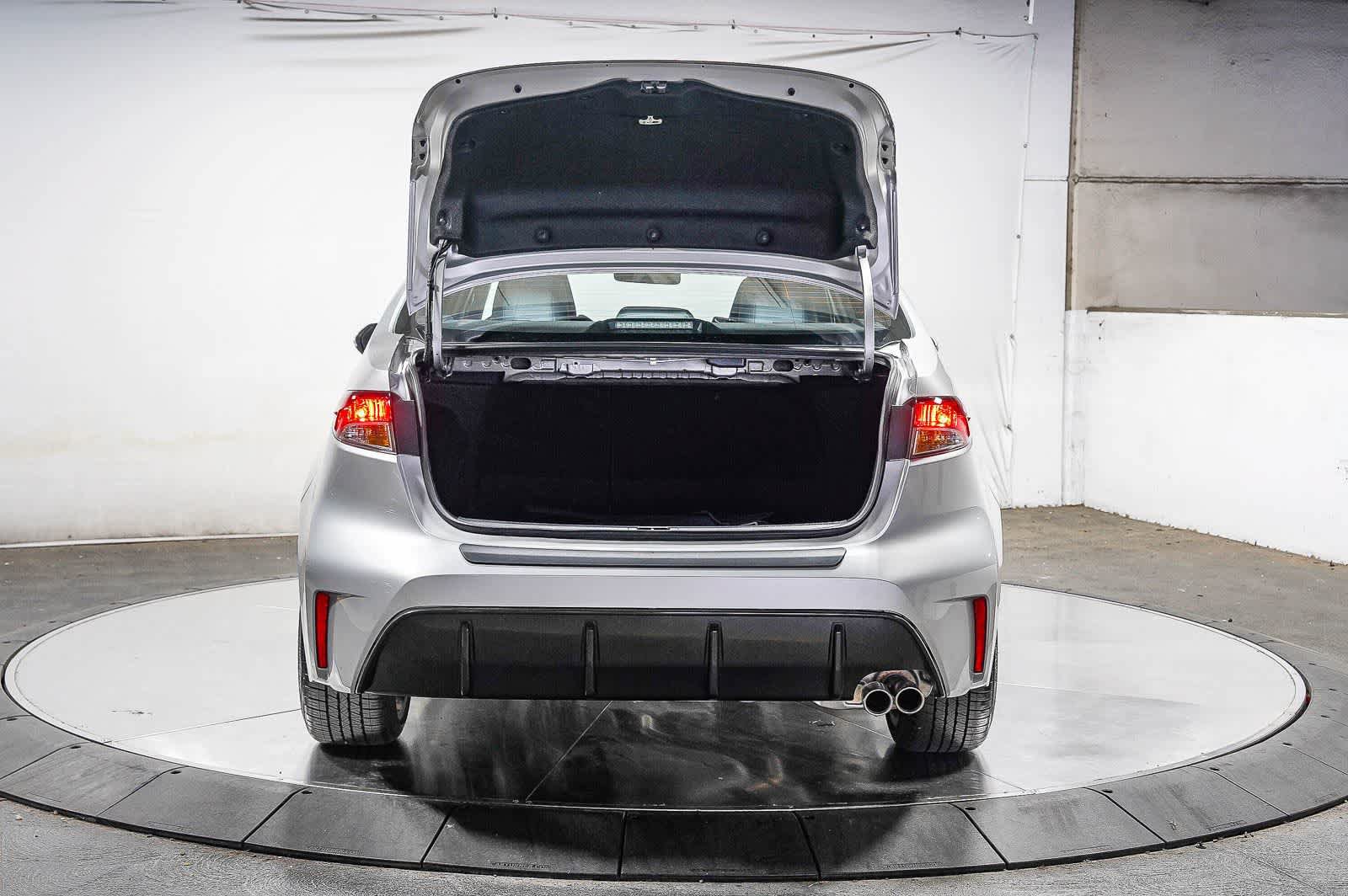 Certified 2025 Toyota Corolla SE FWD image 27