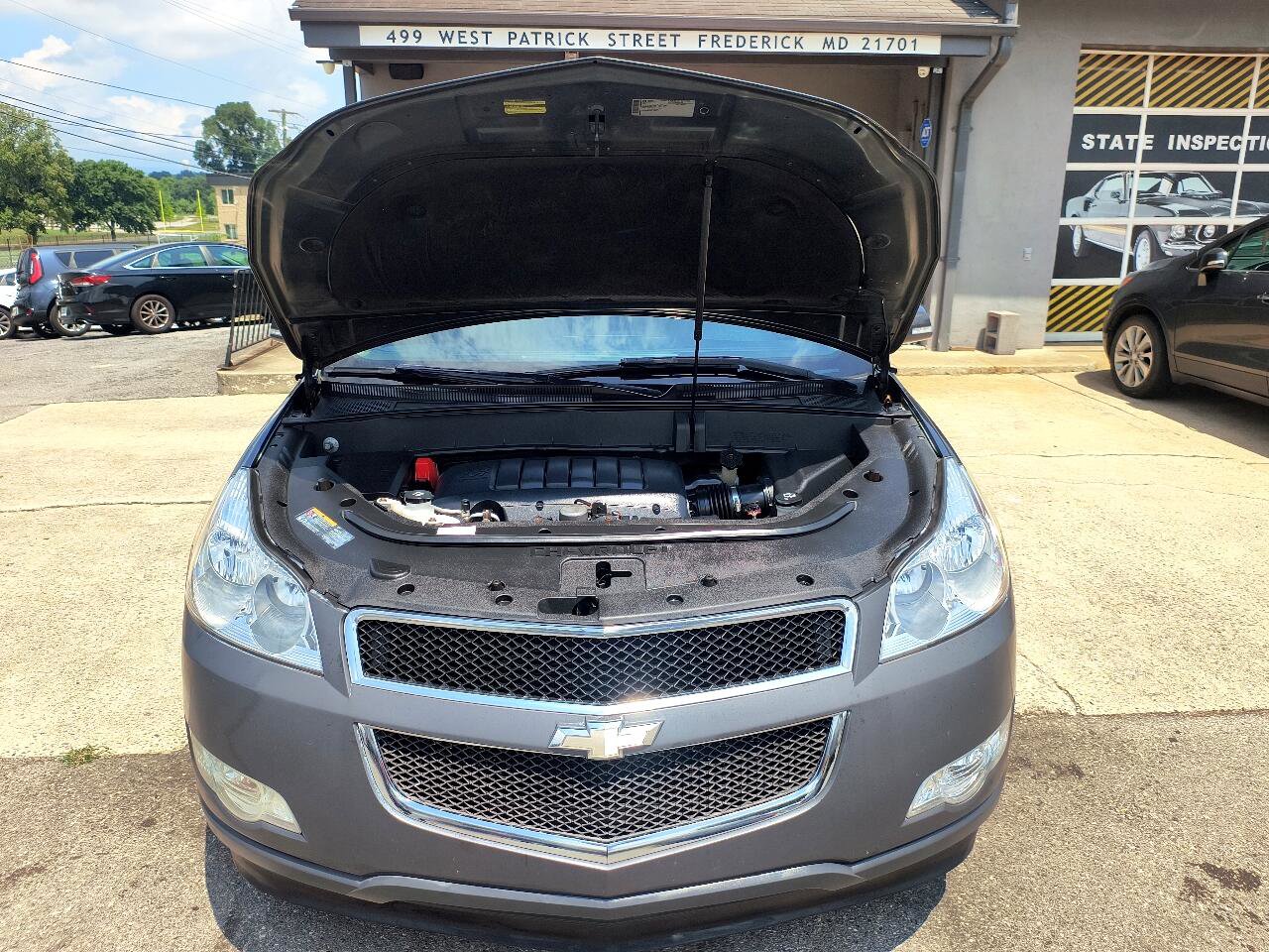 Used 2010 Chevrolet Traverse LT image 37