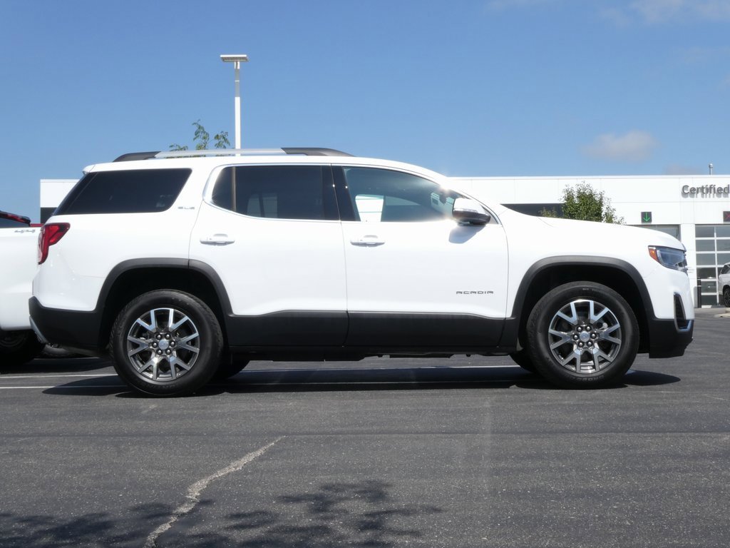 Certified 2023 GMC Acadia SLE w/ Driver Convenience Package image 2