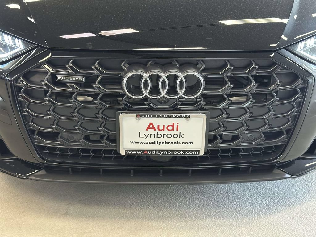 Used 2025 Audi A8 L 3.0T AWD/4WD image 12
