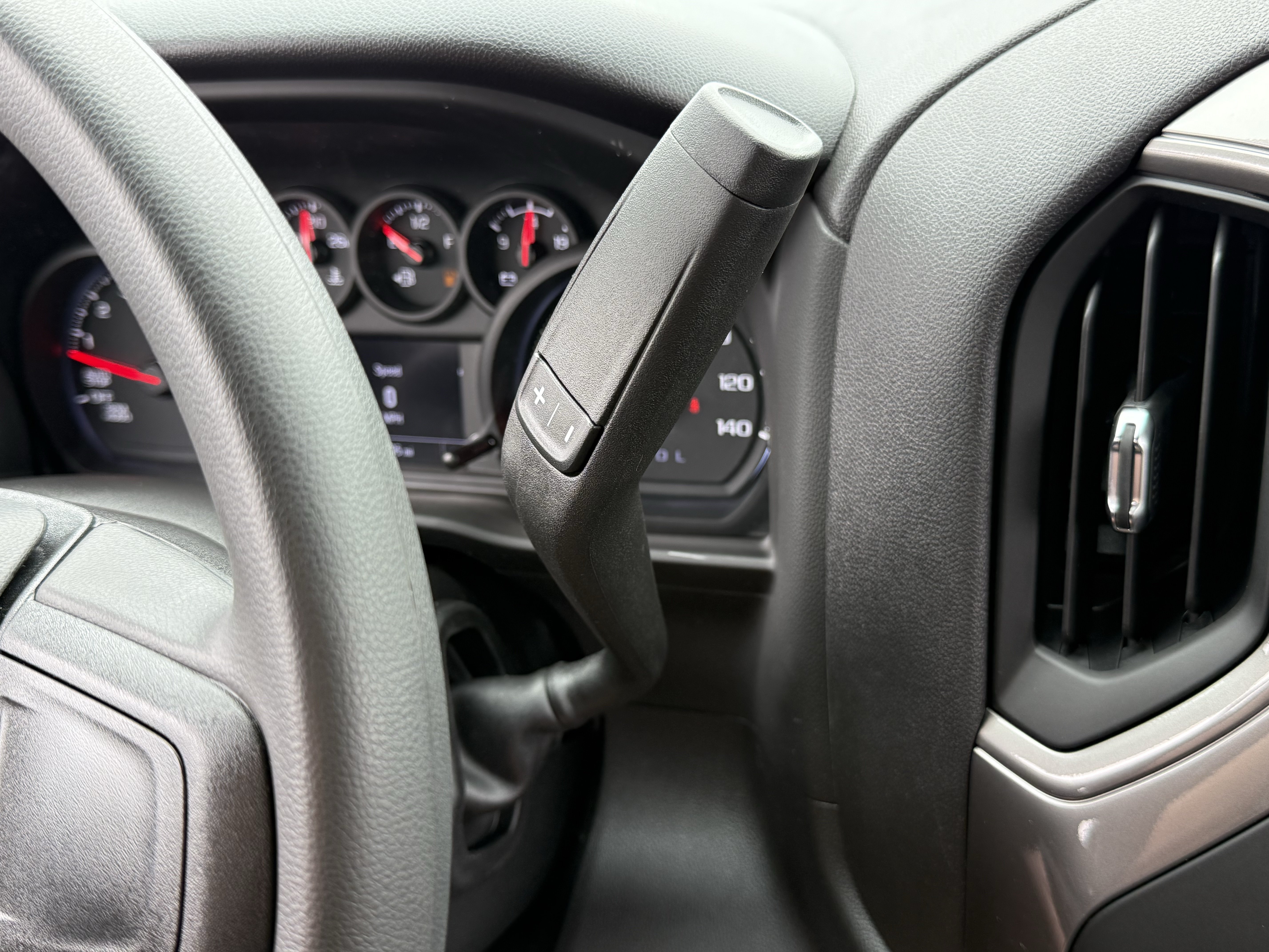 New 2026 Chevrolet Silverado 1500 Custom Trail Boss w/ Dark Appearance Package AWD/4WD image 22