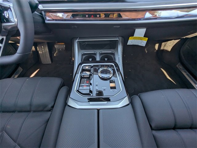 New 2026 BMW 740i w/ Executive Package image 19