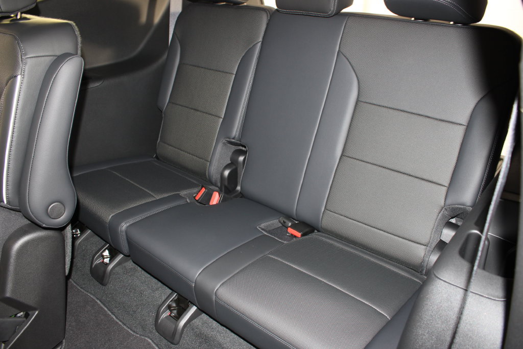 New 2027 Buick Enclave Sport Touring FWD image 19