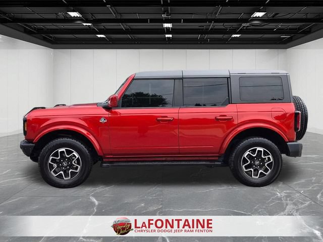 Used 2024 Ford Bronco Outer Banks AWD/4WD image 2