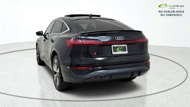 Used 2024 Audi Q8 e-tron Premium Plus w/ Premium Plus Package AWD/4WD image 7