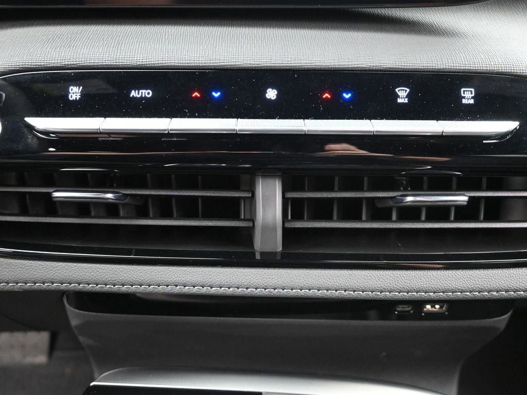 New 2026 Buick Enclave Preferred w/ Power Package image 19